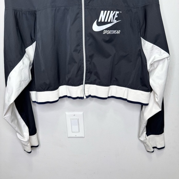 Nike Sportswear Cropped Track Jacket Size XL Activewear Sporty - Picture 6 of 15